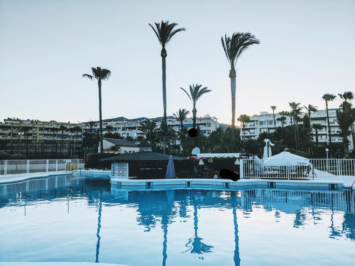 Golf Coast Los Alamos, Primera Linea De Playa Torremolinos Kültér fotó