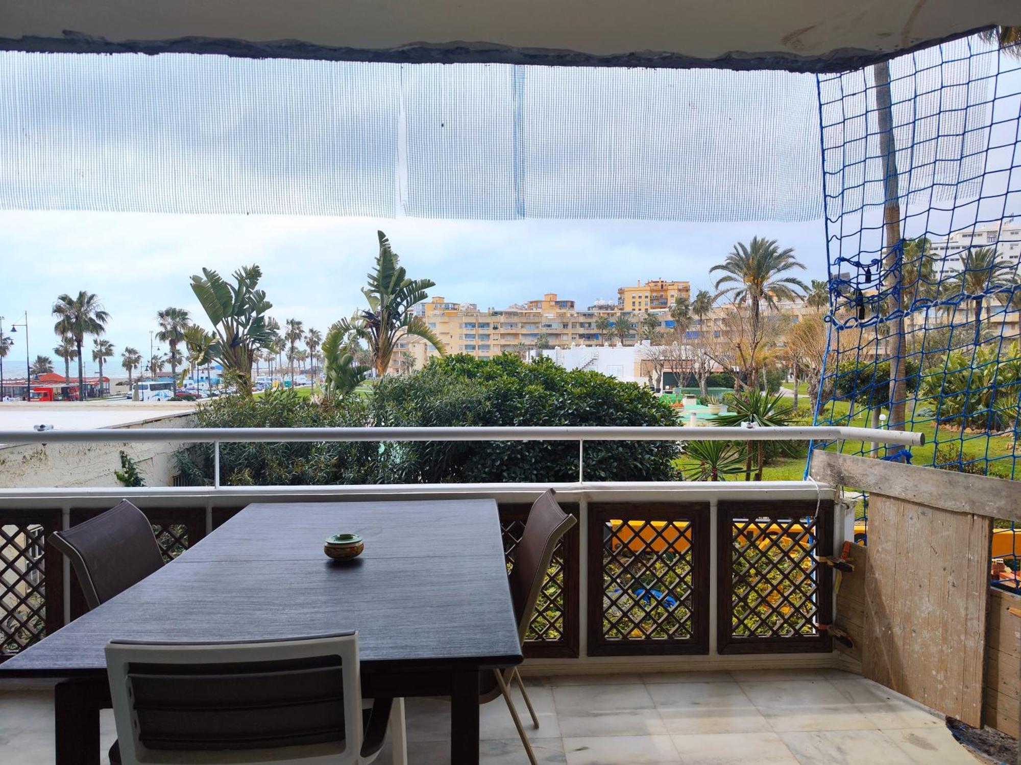 Golf Coast Los Alamos, Primera Linea De Playa Torremolinos Kültér fotó