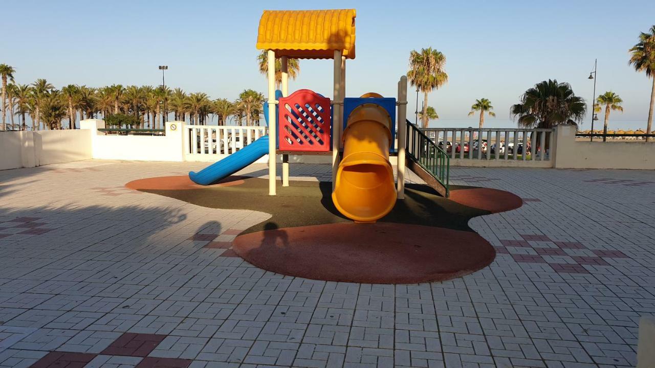 Golf Coast Los Alamos, Primera Linea De Playa Torremolinos Kültér fotó