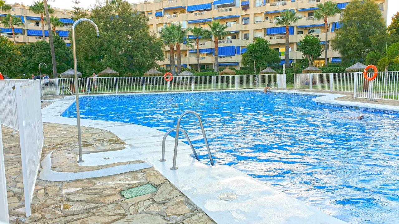 Golf Coast Los Alamos, Primera Linea De Playa Torremolinos Kültér fotó